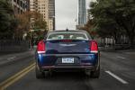 Chrysler 300C 2015 года